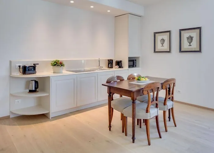 Rambaldi In Casa Nr 6 With Shared Terrace 아파트