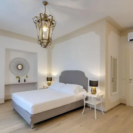 Rambaldi In Casa Nr 6 With Shared Terrace 巴多利诺